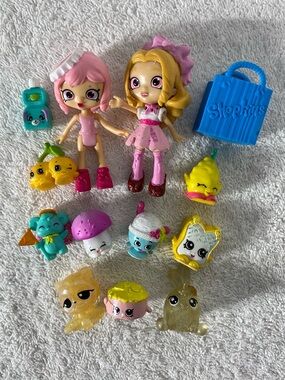 Shopkins Happy Places Lil’ Shoppies Doll Lot with Petkins Figures & Shopping Bag
